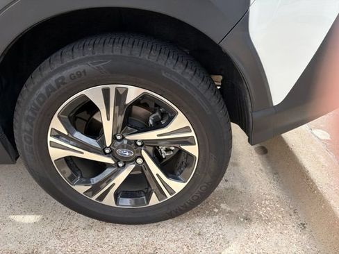 Used 2024 Subaru Crosstrek 2.0i Premium AWD/4WD image 4