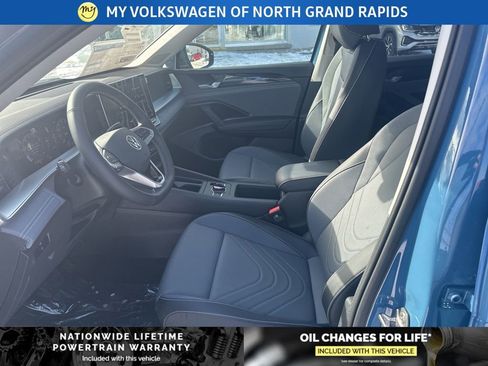 New 2026 Volkswagen Tiguan SE image 10