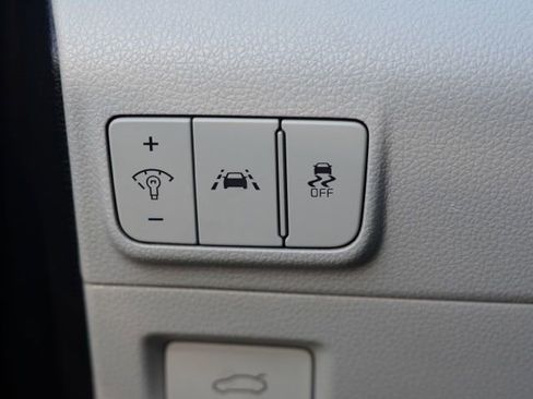 Used 2022 Kia K5 LXS image 17