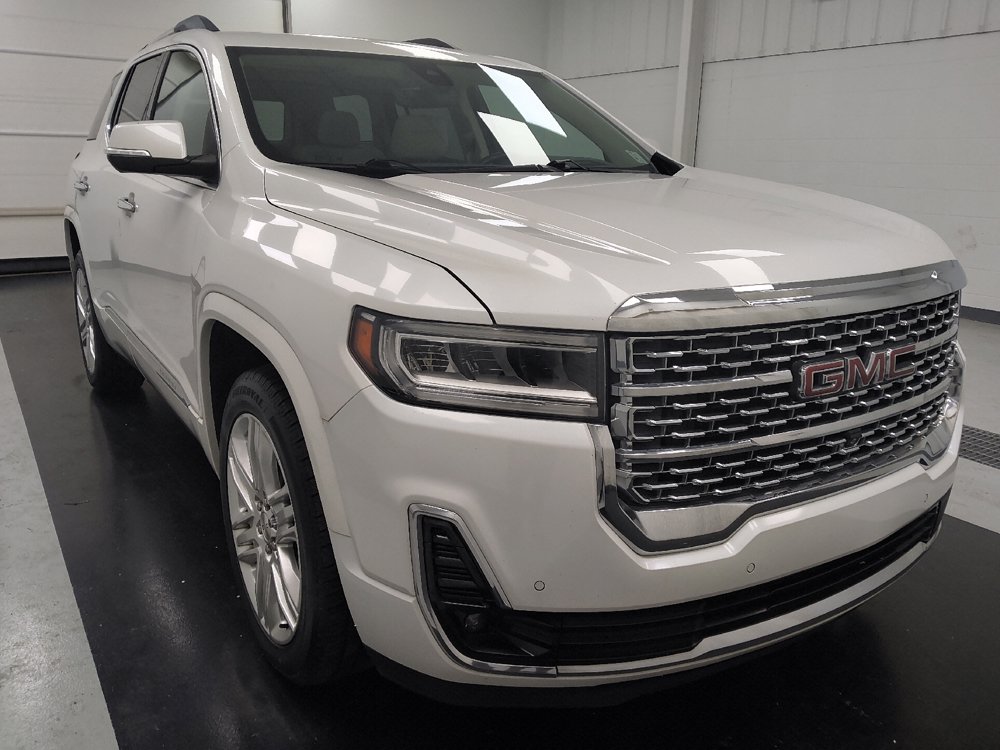 Used 2020 GMC Acadia Denali w/ Technology Package FWD image 13