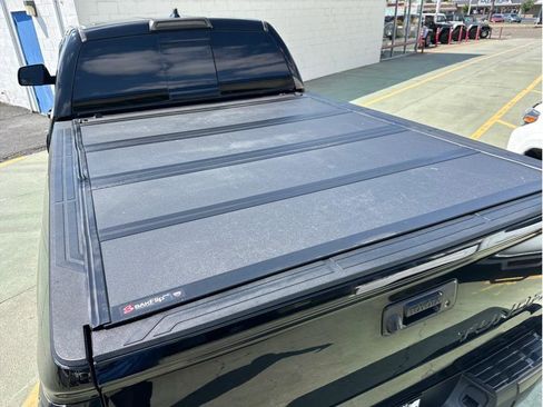 Used 2021 Toyota Tundra SR5 w/ TRD Off-Road Package AWD/4WD image 22