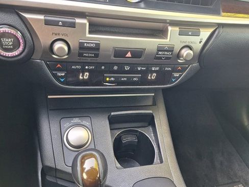 Used 2015 Lexus IS 250 image 6