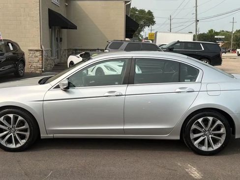 Used 2012 Honda Accord LX image 2