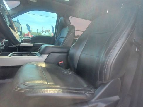 Used 2019 Ford F350 Lariat w/ Lariat Ultimate Package image 12