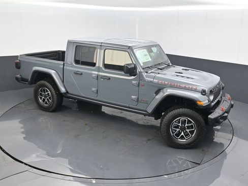 New 2025 Jeep Gladiator Rubicon image 16