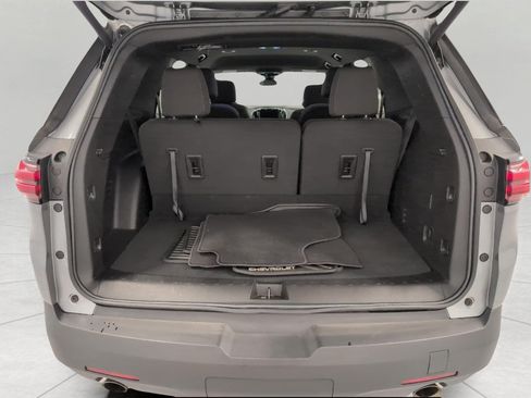 Used 2023 Chevrolet Traverse LT w/ LPO, Floor Liner Package AWD/4WD image 16