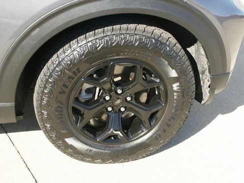 Used 2022 Ford Explorer Timberline image 9