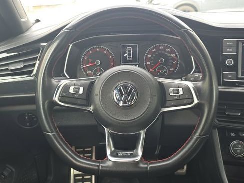 Used 2019 Volkswagen Jetta GLI image 13