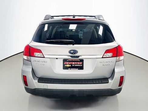 Used 2011 Subaru Outback 3.6R Limited image 7