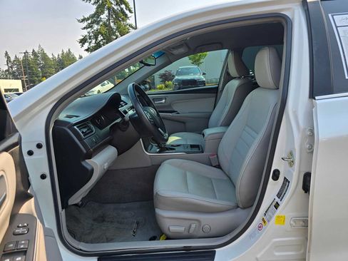 Used 2017 Toyota Camry XLE w/ Convenience Package FWD image 20
