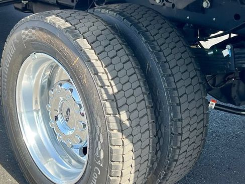 New 2026 Ford F550 4x4 Crew Cab image 13