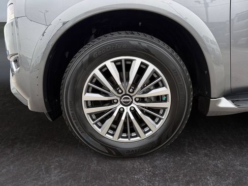 Used 2022 Nissan Armada SL AWD/4WD image 9