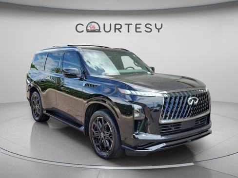 Certified 2026 INFINITI QX80 4WD w/ Sport Exterior Package image 4