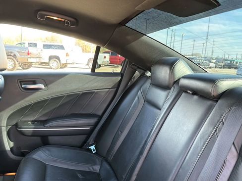Used 2015 Dodge Charger SXT w/ Plus Group image 31