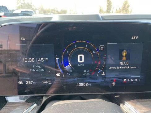Used 2025 Chevrolet Tahoe LT AWD/4WD image 15