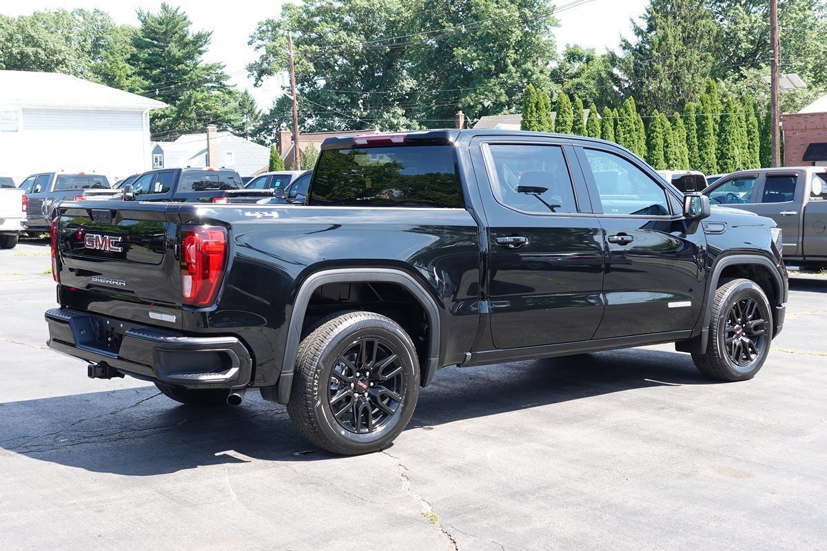 Used 2024 GMC Sierra 1500 Elevation AWD/4WD image 3