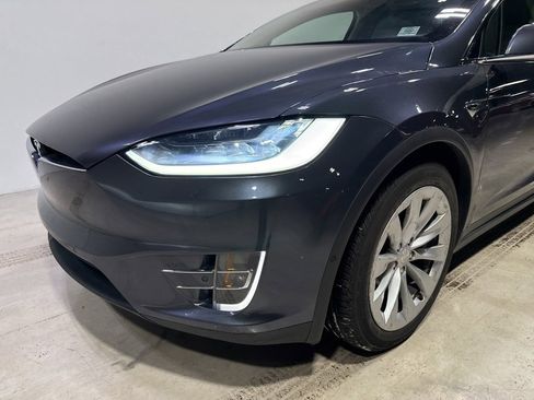 Used 2019 Tesla Model X Long Range image 10