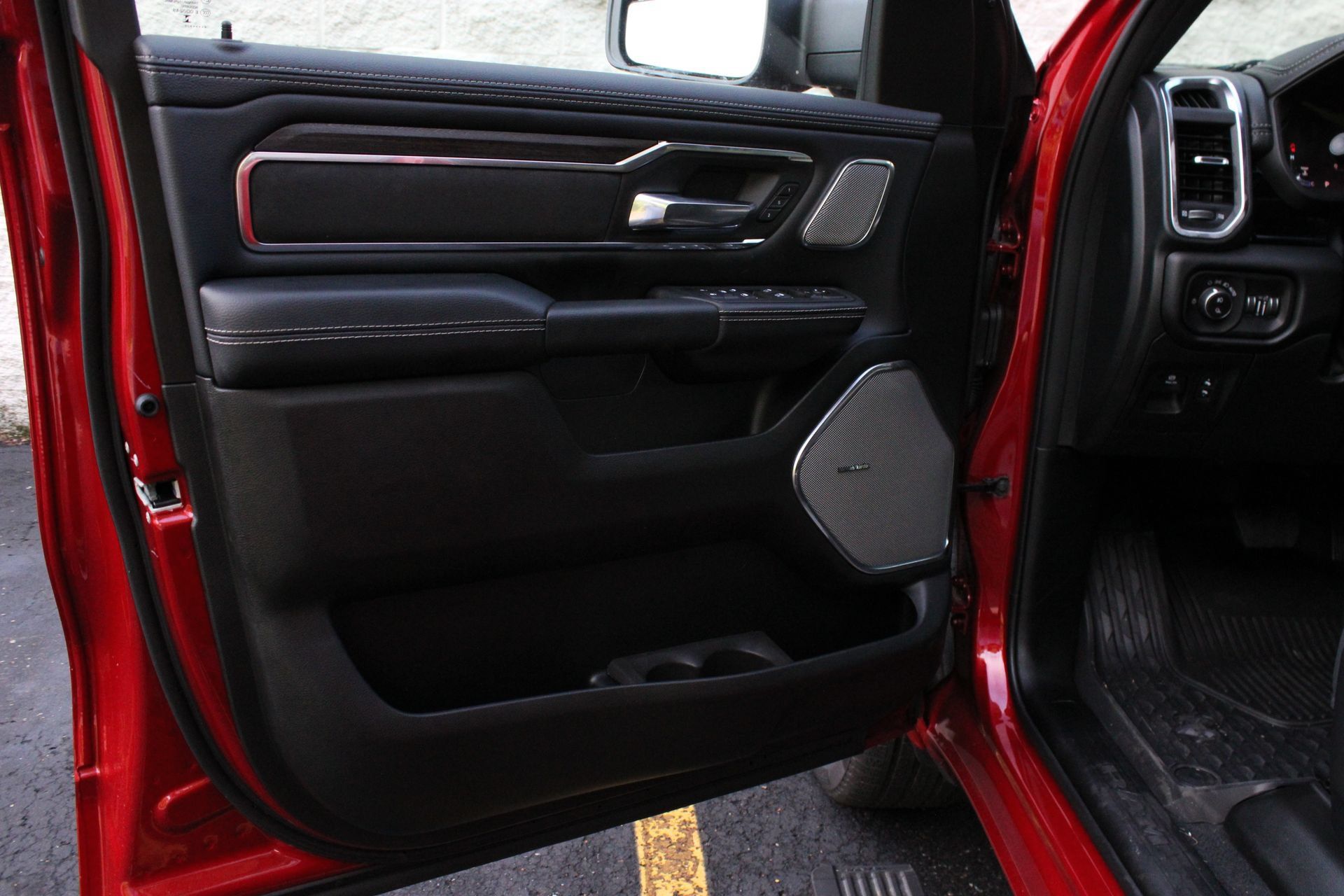 New 2026 RAM 1500 Laramie w/ Night Edition AWD/4WD image 18