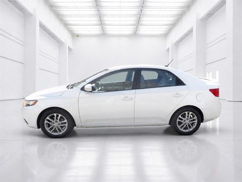 Used 2011 Kia Forte EX w/ Premium Pkg FWD image 6