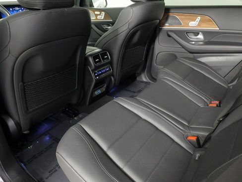 Used 2024 Mercedes-Benz GLS 450 4MATIC w/ AMG Line Exterior image 37