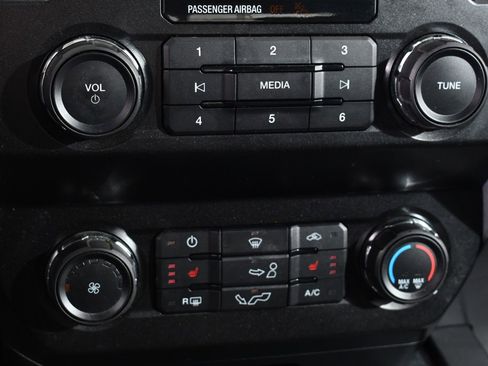 Used 2019 Ford F150 XLT w/ Equipment Group 302A Luxury image 29