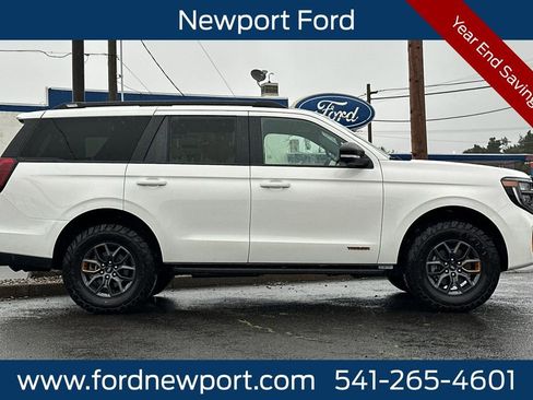 New 2025 Ford Expedition Tremor image 2