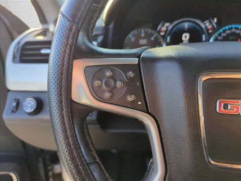 Used 2017 GMC Yukon SLT w/ Open Road Package image 16