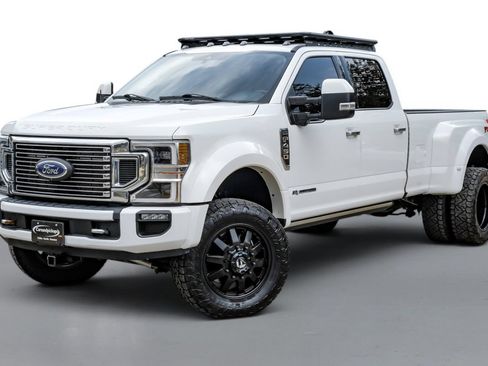 Used 2022 Ford F450 Limited w/ FX4 Off-Road Package AWD/4WD image 4