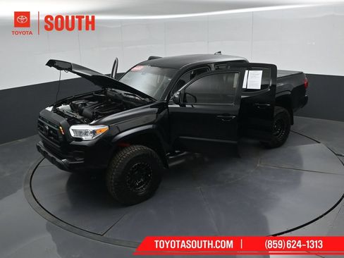 Used 2022 Toyota Tacoma SR AWD/4WD image 49