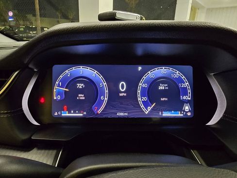 Used 2025 Jeep Grand Cherokee Laredo X image 19