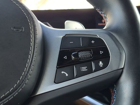 Used 2023 BMW X7 M60i w/ Executive Package image 27