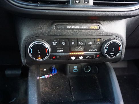 Used 2023 Ford Escape Active w/ Cold Weather Package FWD image 12