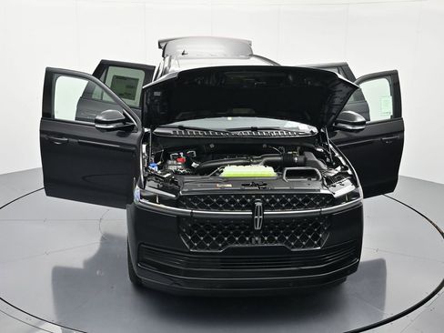 New 2026 Lincoln Navigator Reserve AWD/4WD image 46
