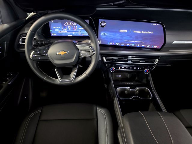 Used 2026 Chevrolet Traverse LT FWD image 39