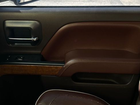 Used 2015 Chevrolet Silverado 2500 High Country w/ Duramax Plus Package image 25