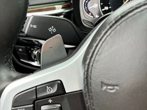 Used 2019 BMW 530i xDrive w/ M Sport Package image 27