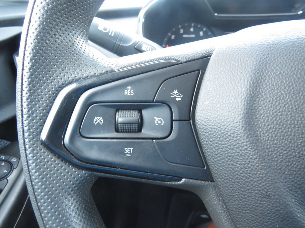 Certified 2023 Chevrolet TrailBlazer LT w/ Convenience Package FWD image 37