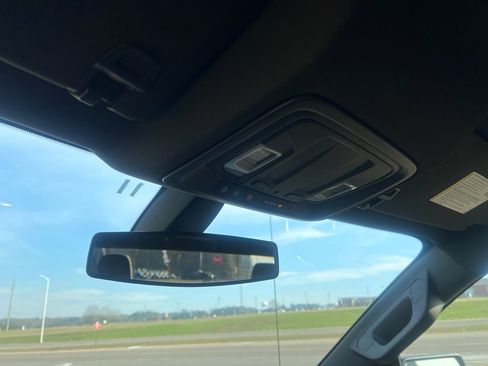 Used 2021 Chevrolet Silverado 1500 RST image 24