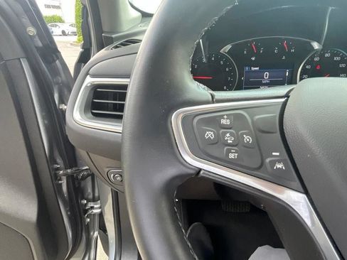 Used 2023 Chevrolet Equinox LT FWD image 17