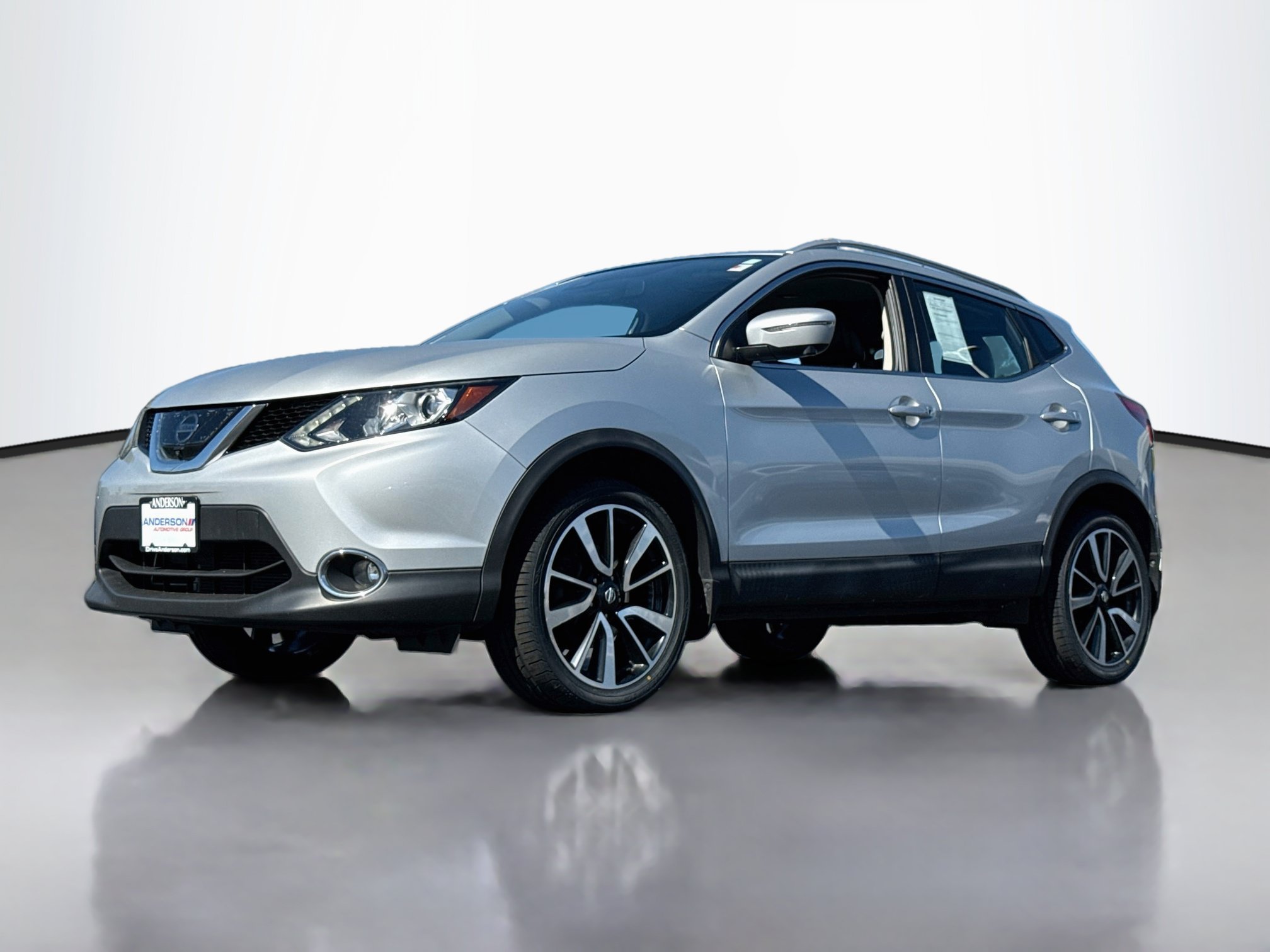 Used 2017 Nissan Rogue Sport SL w/ SL Premium Package AWD/4WD image 3