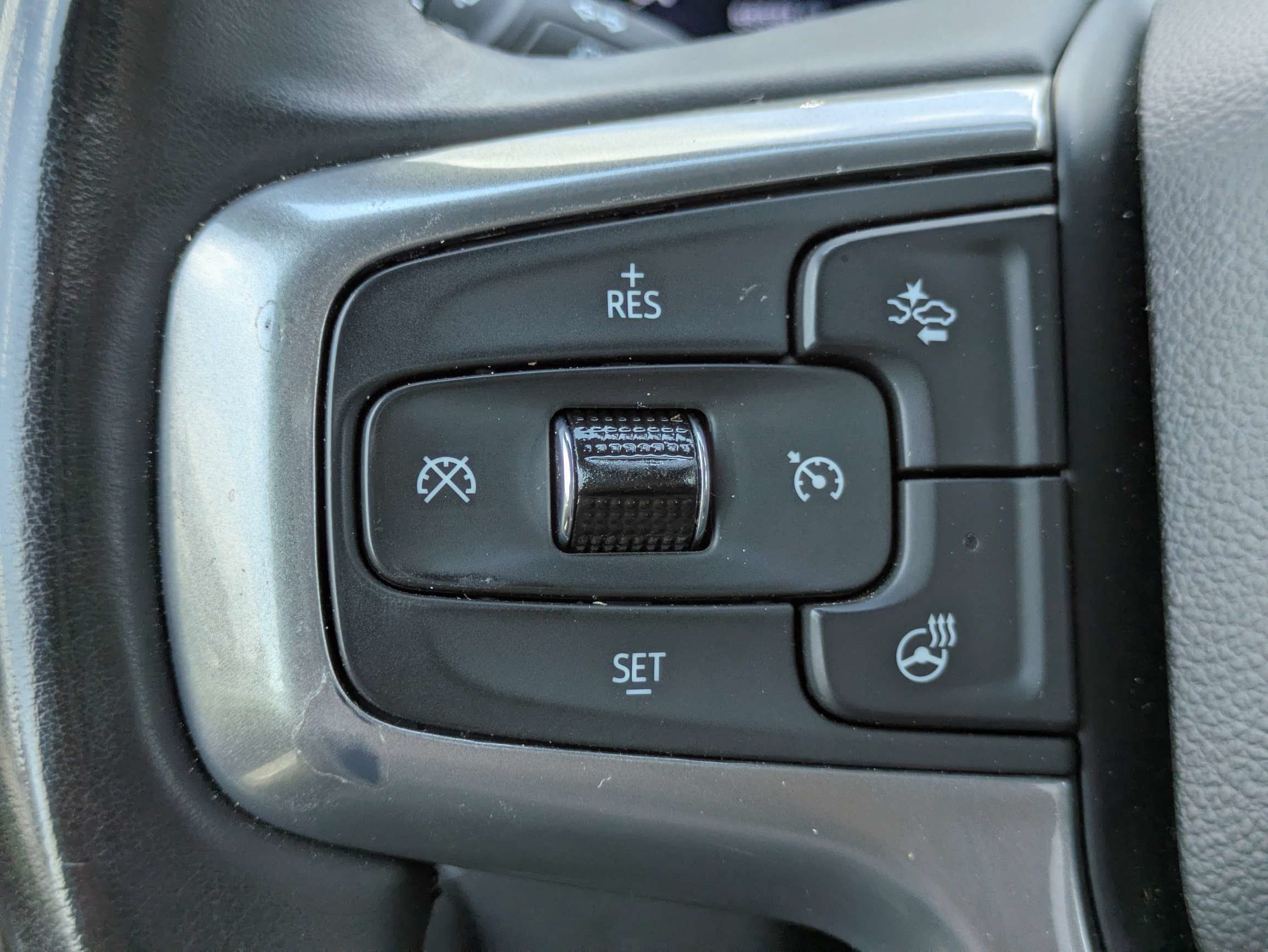 Used 2025 Chevrolet Silverado 2500 LTZ w/ LTZ Plus Package AWD/4WD image 15