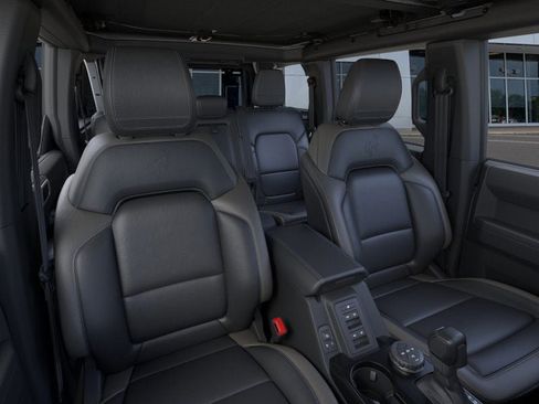 New 2026 Ford Bronco Outer Banks image 10