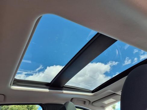 New 2025 Nissan Kicks SV w/ SV Premium Package image 9