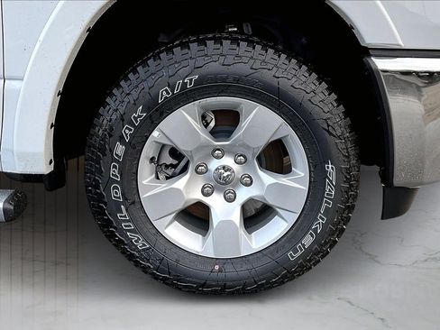 New 2026 RAM 1500 Big Horn AWD/4WD image 32