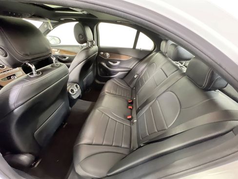 Used 2019 Mercedes-Benz C 300 4MATIC Sedan image 24