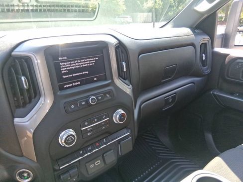 Used 2024 GMC Sierra 2500 Pro w/ Convenience Package AWD/4WD image 15