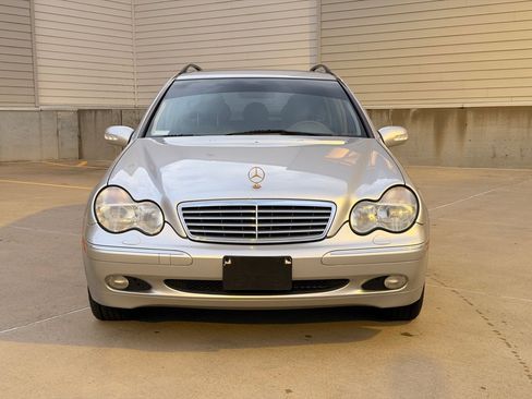 Used 2002 Mercedes-Benz C 320 Wagon image 2