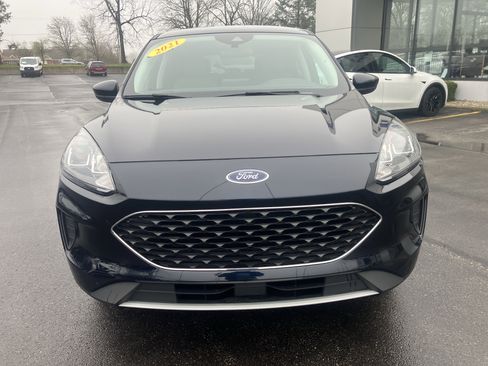 Used 2021 Ford Escape SE w/ Convenience Package image 2