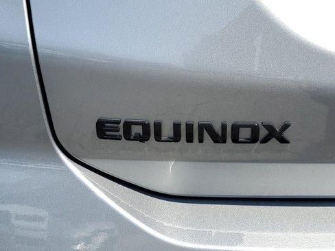 Used 2024 Chevrolet Equinox RS FWD image 12