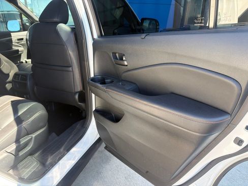 Used 2023 Honda Passport TrailSport image 14